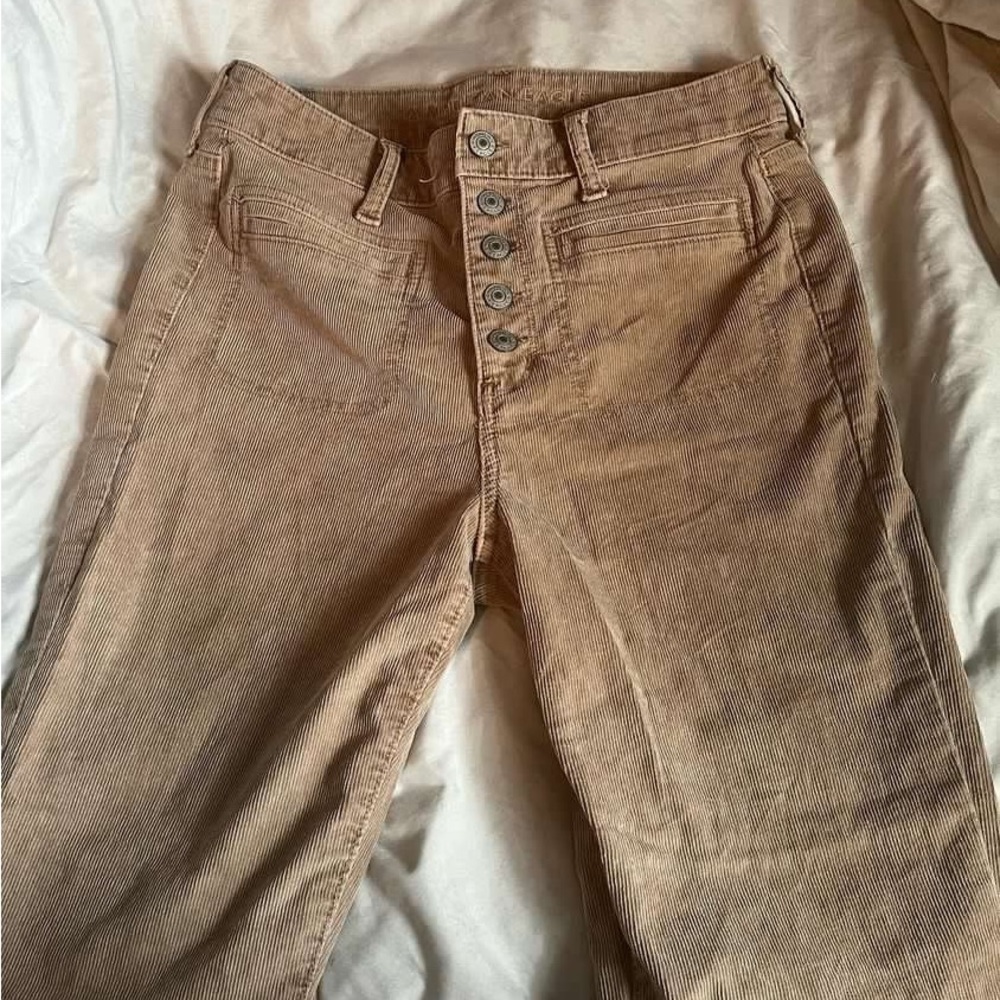 American Eagle corduroy flares woman’s 8